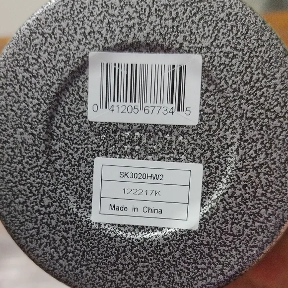 Thermos Silver and Black Insulated Bottle - Picture 7 of 7